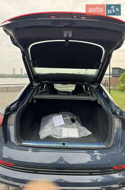 Внедорожник / Кроссовер Audi e-tron Sportback 2022 в 