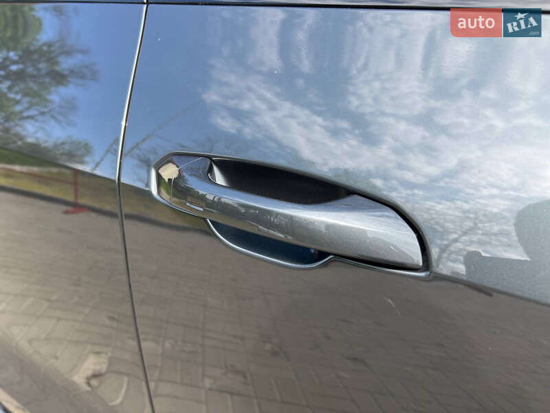 Внедорожник / Кроссовер Audi e-tron Sportback 2022 в Днепре