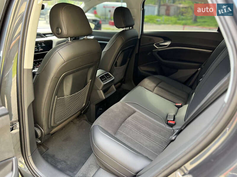Внедорожник / Кроссовер Audi e-tron Sportback 2022 в Днепре