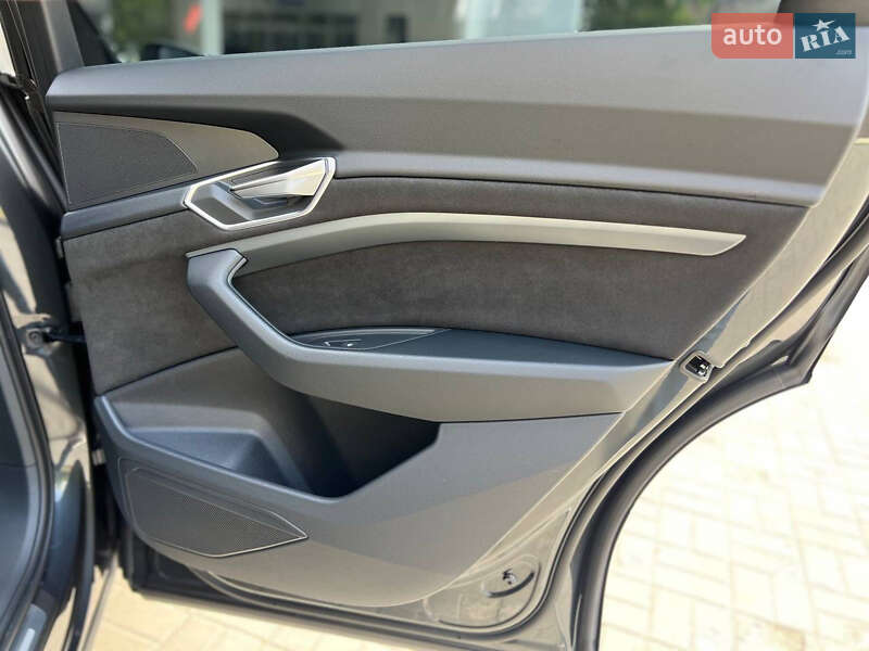 Внедорожник / Кроссовер Audi e-tron Sportback 2022 в Днепре фото 28 Внедорожник / Кроссовер Audi e-tron Sportback 2022 в Днепре