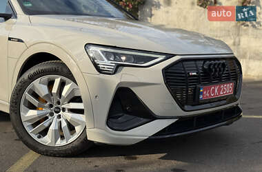 Внедорожник / Кроссовер Audi e-tron Sportback 2021 в 