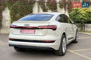 Внедорожник / Кроссовер Audi e-tron Sportback 2021 в 
