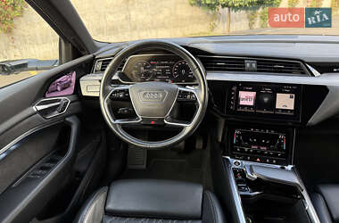 Внедорожник / Кроссовер Audi e-tron Sportback 2021 в 