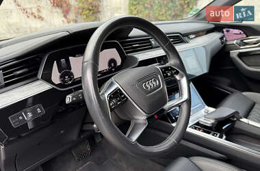Внедорожник / Кроссовер Audi e-tron Sportback 2021 в 
