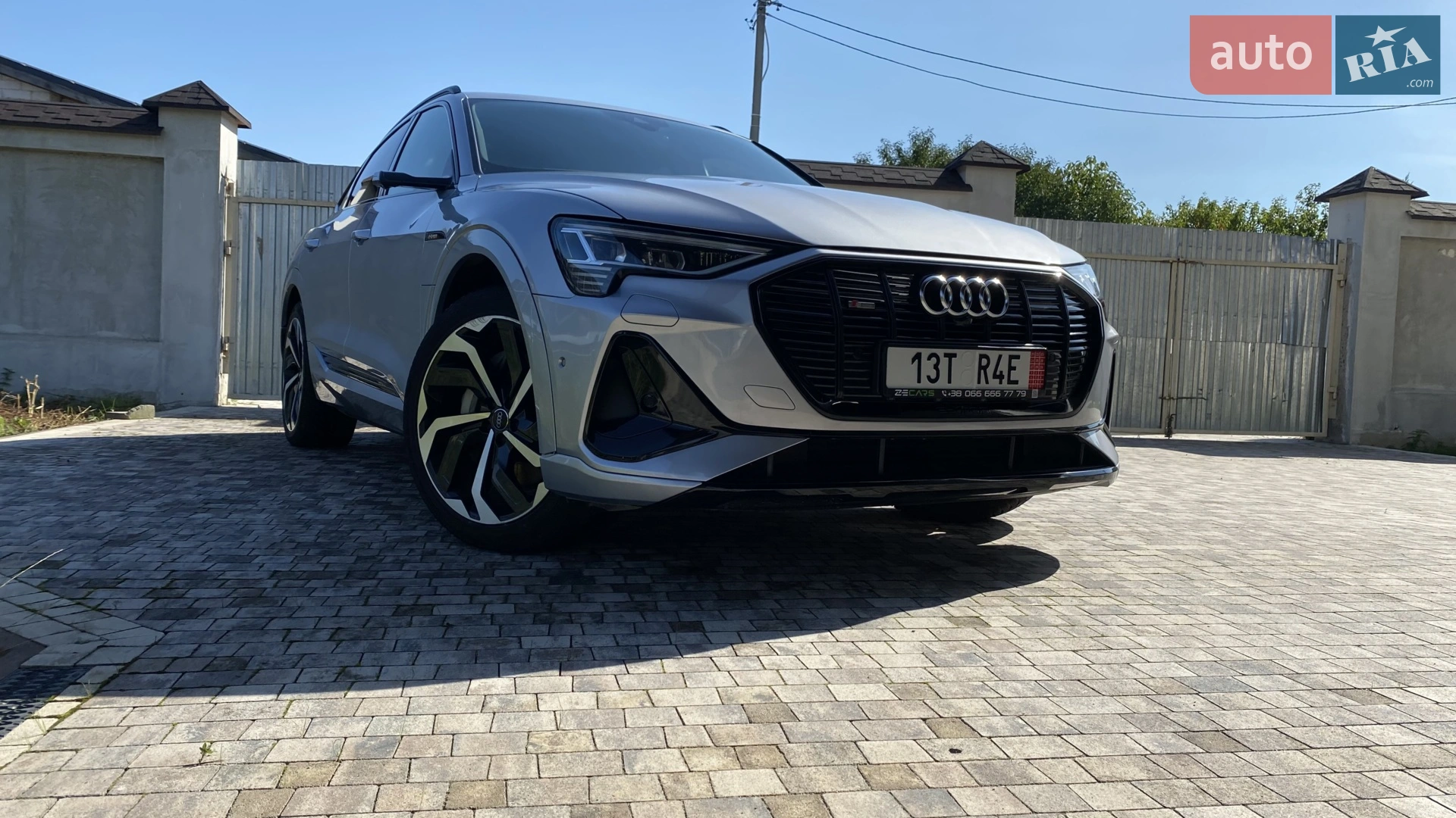 2020 Audi e-tron Sportback - мініатюра 2