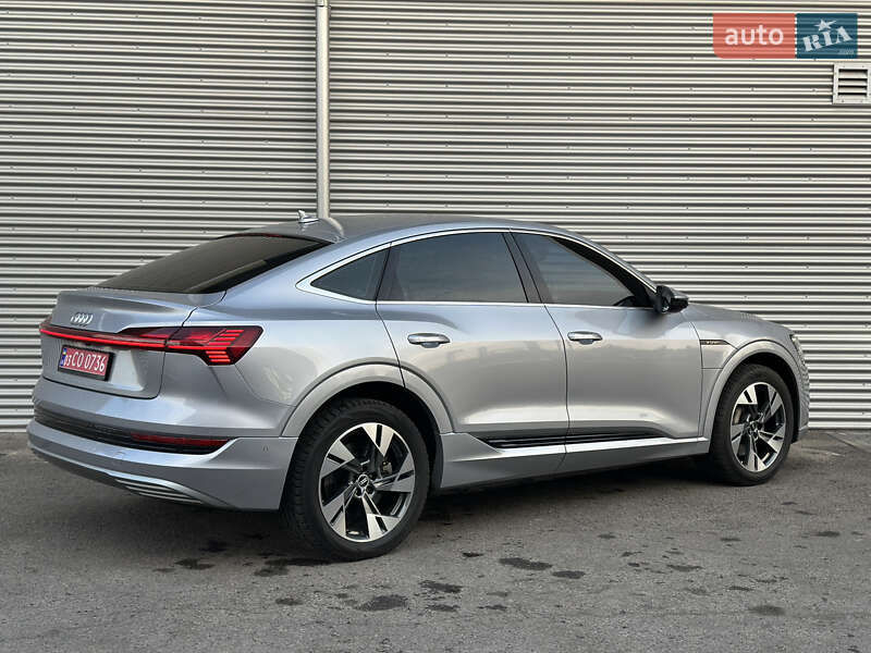 Внедорожник / Кроссовер Audi e-tron Sportback 2021 в Ровно