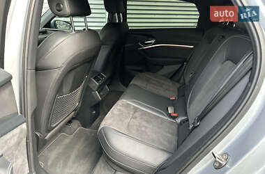 Внедорожник / Кроссовер Audi e-tron Sportback 2021 в 