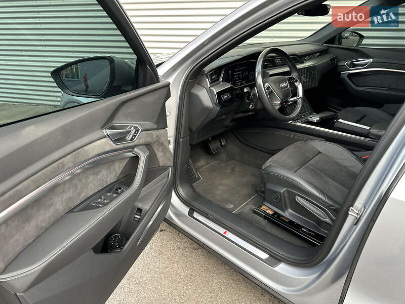 Внедорожник / Кроссовер Audi e-tron Sportback 2021 в Ровно