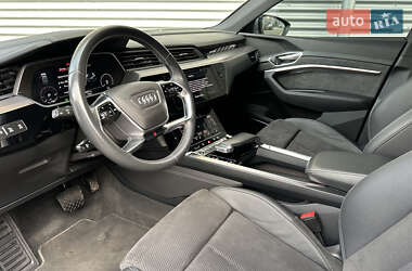 Внедорожник / Кроссовер Audi e-tron Sportback 2021 в 