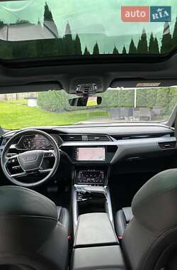 Внедорожник / Кроссовер Audi e-tron Sportback 2020 в 