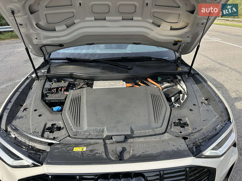 Внедорожник / Кроссовер Audi e-tron Sportback 2022 в Ковеле