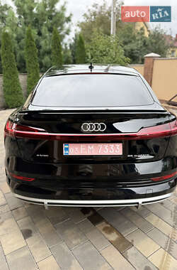 Внедорожник / Кроссовер Audi e-tron Sportback 2023 в 
