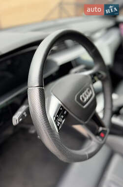 Внедорожник / Кроссовер Audi e-tron Sportback 2023 в 