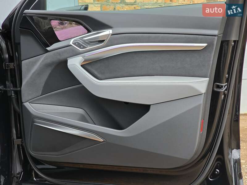 Внедорожник / Кроссовер Audi e-tron Sportback 2022 в Житомире