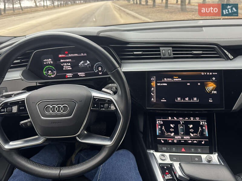 Позашляховик / Кросовер Audi e-tron Sportback 2021 в Сумах фото 7 Позашляховик / Кросовер Audi e-tron Sportback 2021 в Сумах