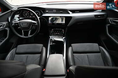 Внедорожник / Кроссовер Audi e-tron Sportback 2022 в 