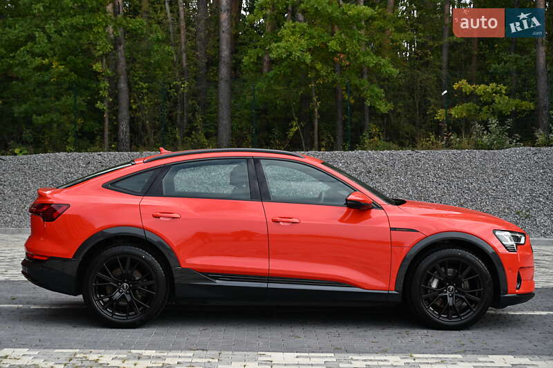 Внедорожник / Кроссовер Audi e-tron Sportback 2022 в Львове