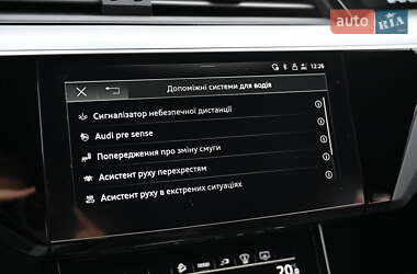 Внедорожник / Кроссовер Audi e-tron Sportback 2022 в 