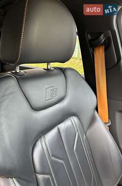 Позашляховик / Кросовер Audi e-tron Sportback 2022 в 