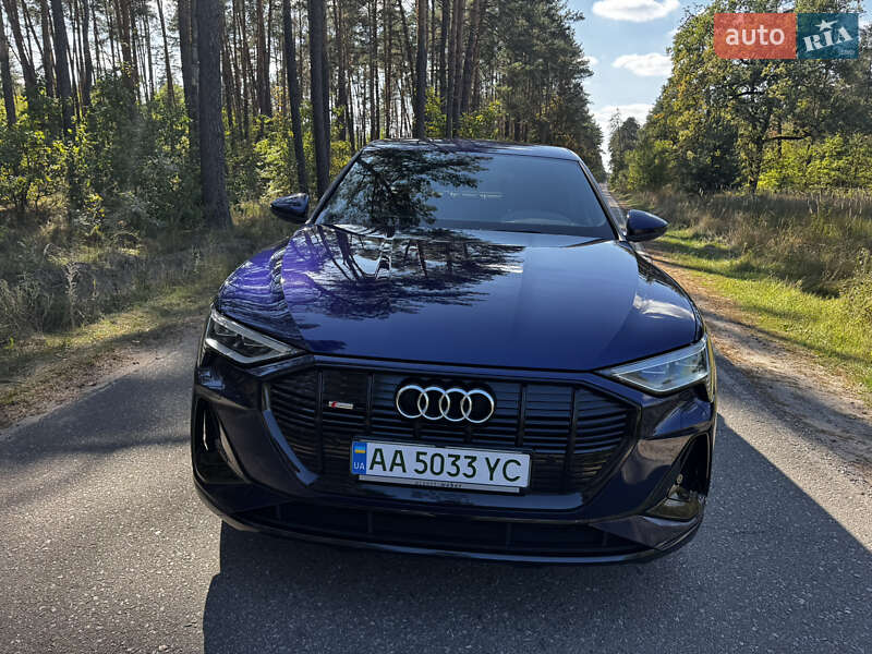 Позашляховик / Кросовер Audi e-tron Sportback 2021 в Києві фото 26 Позашляховик / Кросовер Audi e-tron Sportback 2021 в Києві