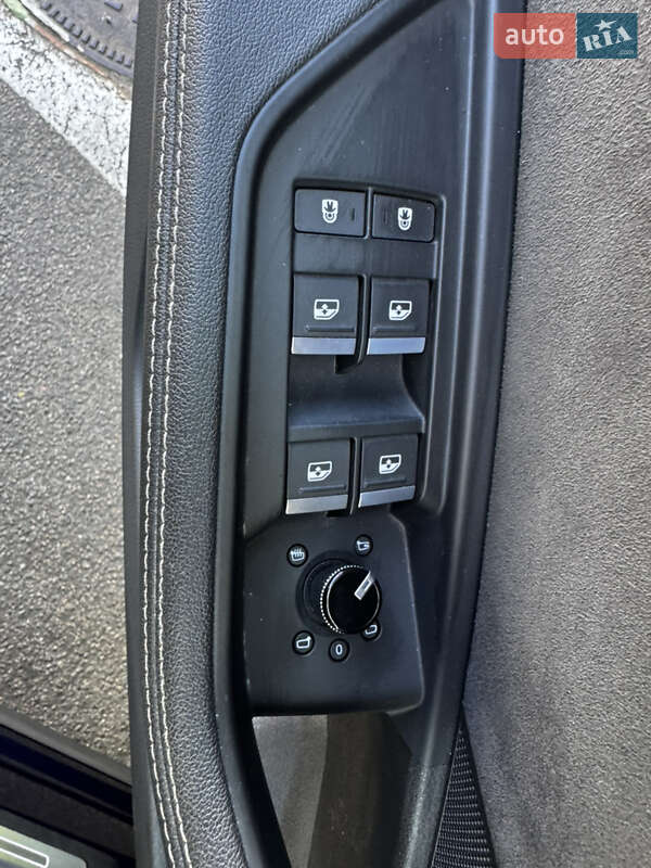 Позашляховик / Кросовер Audi e-tron Sportback 2021 в Києві фото 31 Позашляховик / Кросовер Audi e-tron Sportback 2021 в Києві