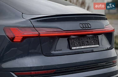 Внедорожник / Кроссовер Audi e-tron Sportback 2022 в 