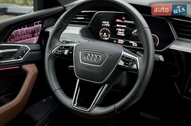 Внедорожник / Кроссовер Audi e-tron Sportback 2022 в 