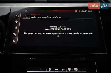 Внедорожник / Кроссовер Audi e-tron Sportback 2022 в 