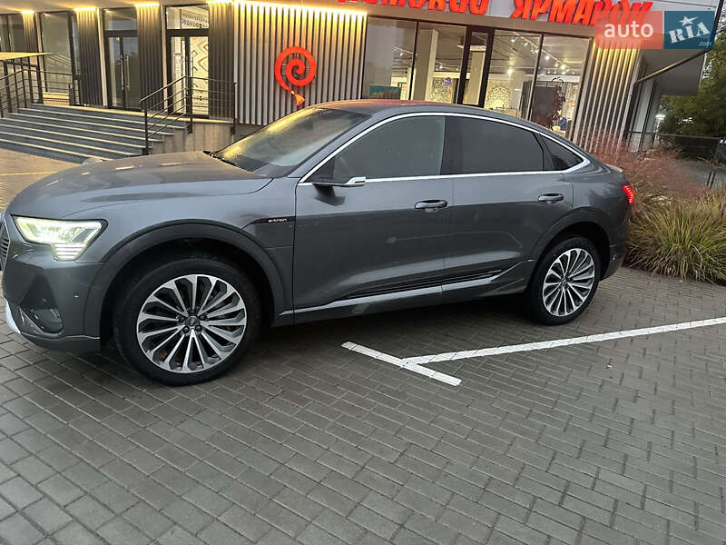 Позашляховик / Кросовер Audi e-tron Sportback 2020 в Хмельницькому фото 13 Позашляховик / Кросовер Audi e-tron Sportback 2020 в Хмельницькому