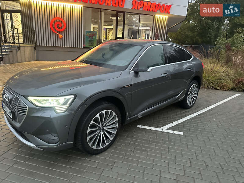 Позашляховик / Кросовер Audi e-tron Sportback 2020 в Хмельницькому фото 12 Позашляховик / Кросовер Audi e-tron Sportback 2020 в Хмельницькому