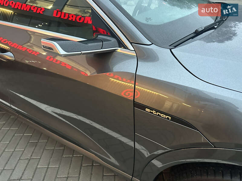 Позашляховик / Кросовер Audi e-tron Sportback 2020 в Хмельницькому фото 31 Позашляховик / Кросовер Audi e-tron Sportback 2020 в Хмельницькому