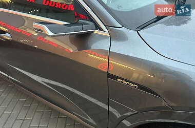 Внедорожник / Кроссовер Audi e-tron Sportback 2020 в 