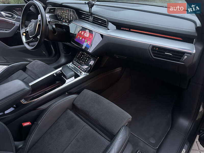 Позашляховик / Кросовер Audi e-tron Sportback 2020 в Хмельницькому фото 49 Позашляховик / Кросовер Audi e-tron Sportback 2020 в Хмельницькому