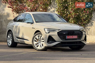 Внедорожник / Кроссовер Audi e-tron Sportback 2021 в 