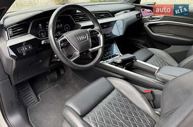 Внедорожник / Кроссовер Audi e-tron Sportback 2021 в 