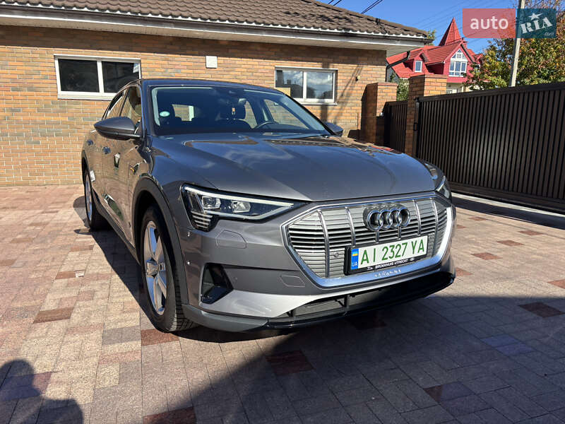 Внедорожник / Кроссовер Audi e-tron Sportback 2021 в Киеве