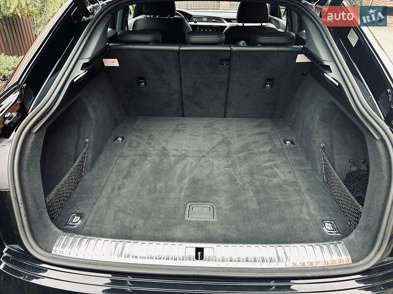 Позашляховик / Кросовер Audi e-tron Sportback 2020 в Луцьку