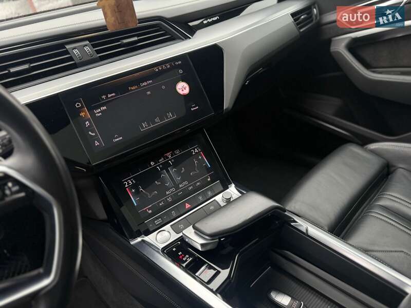 Позашляховик / Кросовер Audi e-tron Sportback 2019 в Івано-Франківську