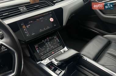 Внедорожник / Кроссовер Audi e-tron Sportback 2019 в 