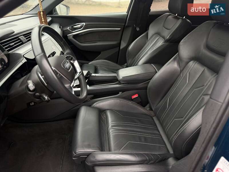 Позашляховик / Кросовер Audi e-tron Sportback 2019 в Івано-Франківську