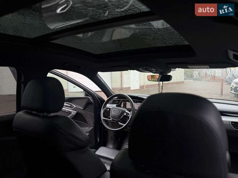Позашляховик / Кросовер Audi e-tron Sportback 2019 в Івано-Франківську