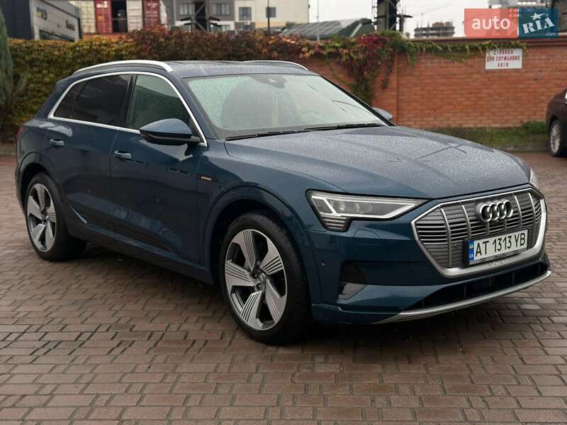 Позашляховик / Кросовер Audi e-tron Sportback 2019 в Івано-Франківську