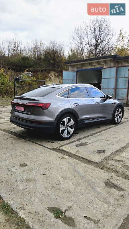 Позашляховик / Кросовер Audi e-tron Sportback 2021 в Харкові