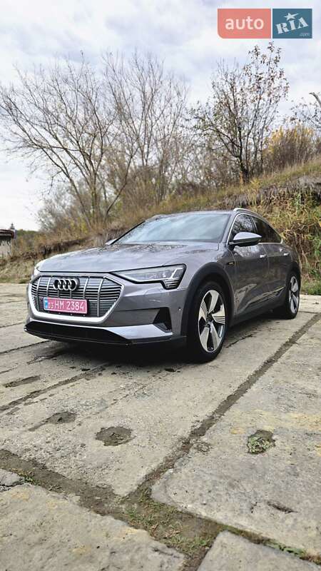 Позашляховик / Кросовер Audi e-tron Sportback 2021 в Харкові