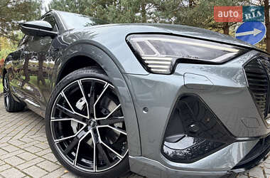 Внедорожник / Кроссовер Audi e-tron Sportback 2021 в 