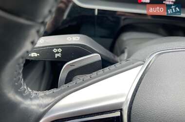Позашляховик / Кросовер Audi e-tron Sportback 2020 в 