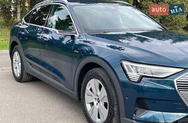Позашляховик / Кросовер Audi e-tron Sportback 2020 в 