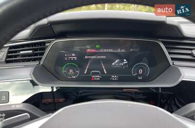 Позашляховик / Кросовер Audi e-tron Sportback 2020 в 