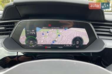 Позашляховик / Кросовер Audi e-tron Sportback 2020 в 