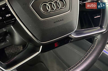 Внедорожник / Кроссовер Audi e-tron Sportback 2021 в 